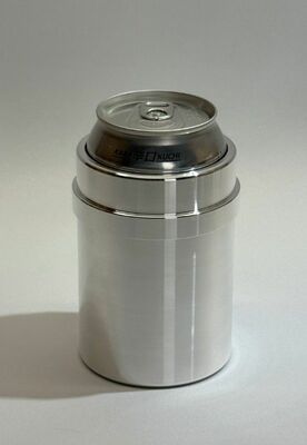 ＴＭＲインダストリーズが発売した缶保冷アルミカバー「エーエル・ボイリス３３０」