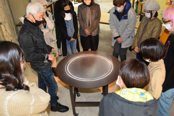 26日に行われた「クラドニ図形」を作るワークショップ