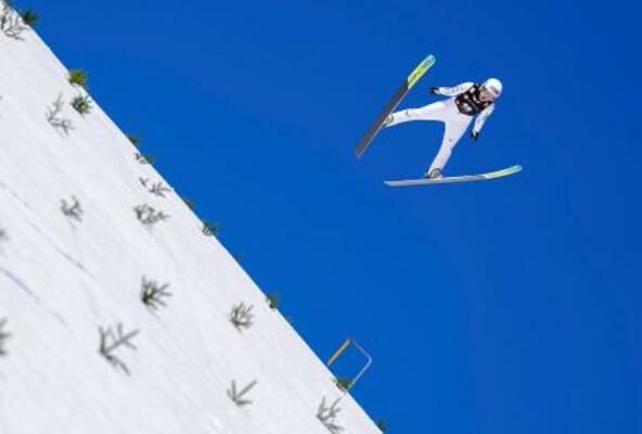 　Ｗ杯ジャンプ女子個人第２８戦で３位に入った丸山希＝ラハティ（共同）