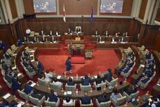 法定協案、大阪市議会委が可決
