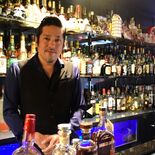 なぜか人気、苦い薬草酒で盛り上がる…アメリカンな店「Bar Maron…