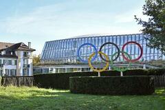 トランス禁止計画の撤回を