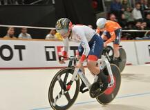 自転車、佐藤が女子スプリント銀