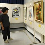 風景や花など描いた35点並ぶ　下野で「彩友会」絵画展スタート　12日まで