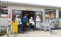 旬を迎えたトウモロコシJAおやま　石橋農産物直売所「四季彩」