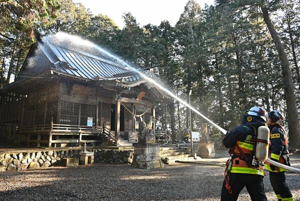 日吉神社で行われた消防訓練