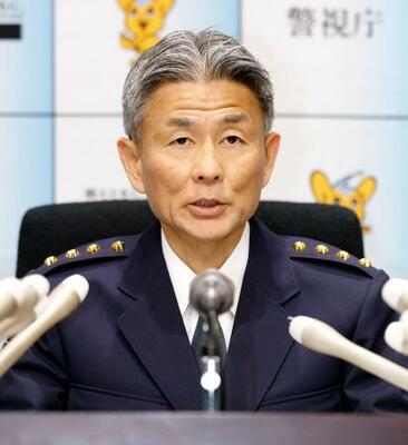警視庁の第101代警視総監に就任し記者会見する筒井洋樹氏=23日午前、警視庁本部