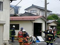 秋田で住宅火災、２人死亡