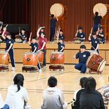 横浜からようこそ　足尾小中で恒例の交流会　レクリエーションで親睦深める…