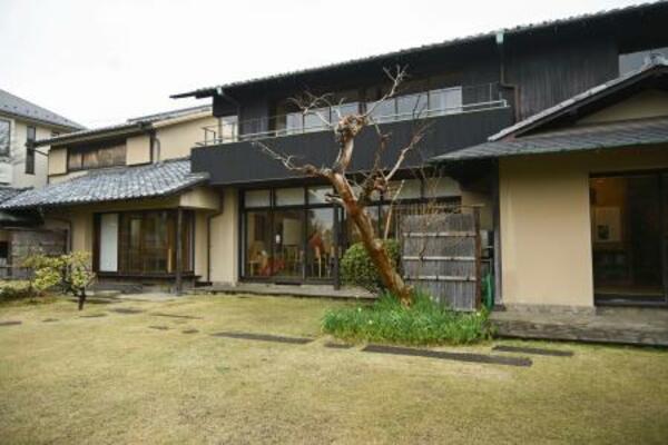　「角川庭園」＝東京都杉並区