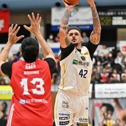 宇都宮ブレックス、強力インサイド陣が存在感　「僕たちには経験値がある」　富山に85-66