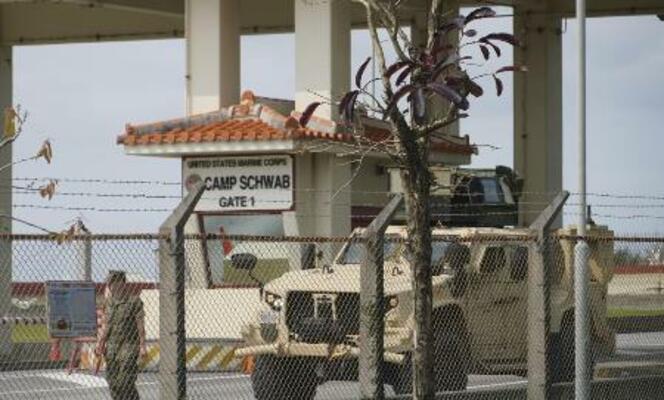 　米軍キャンプ・シュワブのゲート