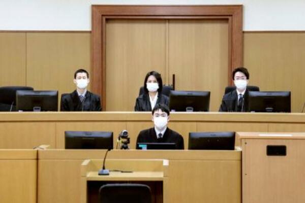 大津保護司殺害事件の初公判が開かれた大津地裁の法廷=17日午前(代表撮影)