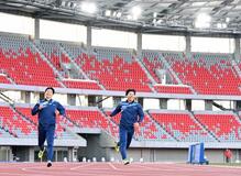 陸上選手、アジア大会会場を試走