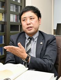 服部有氏