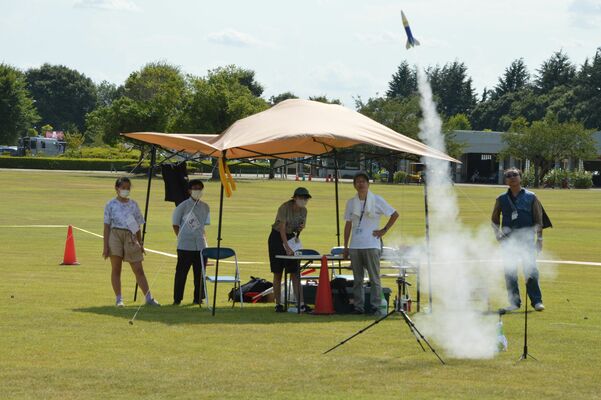 小山総合公園で開かれたロケット甲子園２０２３