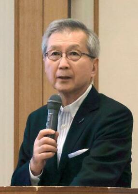 中央日本総合観光機構の総会であいさつする勝野哲会長=12日午後、長野県松本市