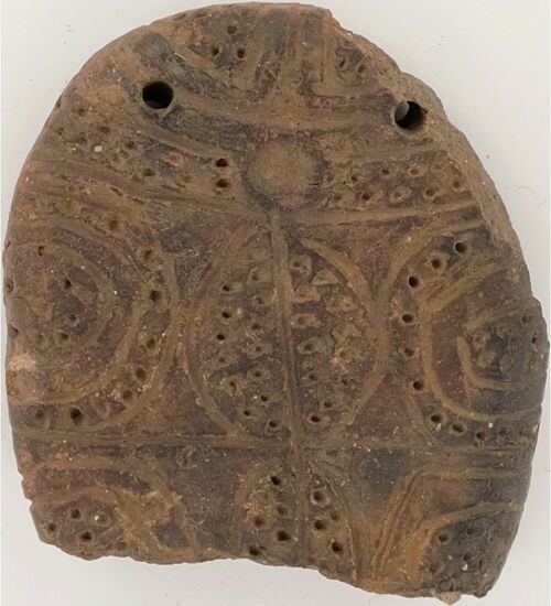 宇都宮市の石川坪遺跡出土の土版（縄文時代、個人蔵）