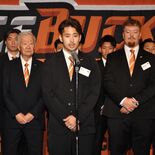 新シーズン控えバックス、25周年３冠へ決意　宇都宮でパーティー