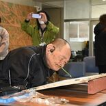 口で描き続け、夢の絵画展が実現　脳性まひ障害のある芳賀・直井さん　30…