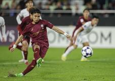 神戸ドロー、首位守る