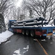道沿いのスキー場は臨時休業、旅館も対応追われる　日塩もみじライン、雪でトレーラー立…