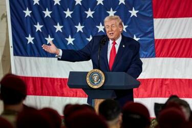 イラン体制転換起きれば「最善」