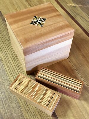 黒崎さん製作の木箱