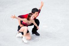 ペアの三浦、木原組がＳＰ首位