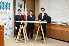 「持続可能」テーブル製作