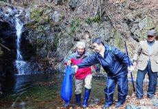 鹿沼で寒ざらしそば仕込み中　「農村体験ツアー」歓迎の準備