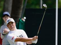 蝉川泰果ら３人が首位