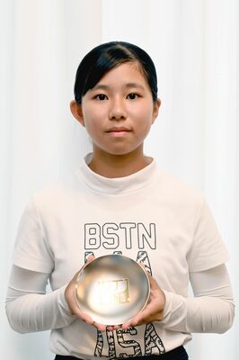 衣川真唯