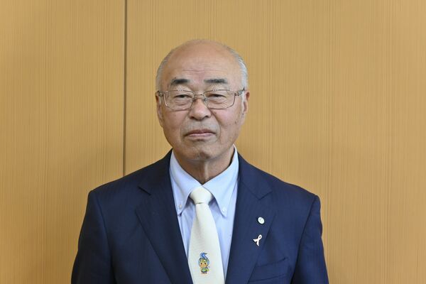 福島泰夫氏