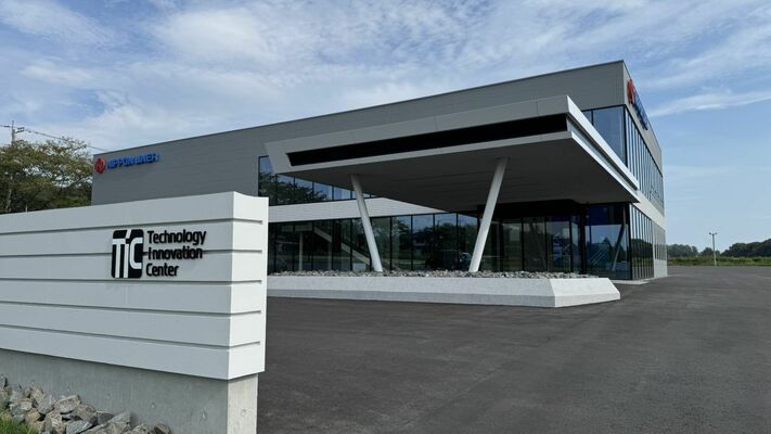 新設した研究開発拠点「テクノロジー・イノベーションセンター」（日本ライナー提供）