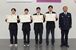 感謝状を受け取った（左から）山口さん、真島さん、小松さん、渡辺さん。右は佐藤署長
