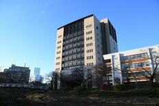 富山交番襲撃、二審始まる