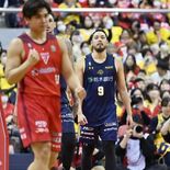 「こんな負け方…」　衝撃的な敗戦に立ち尽くす　「受け身」で流れ手放し逃…