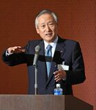 「酪農乳業の課題と今後の展望」　明治社長　川村和夫氏