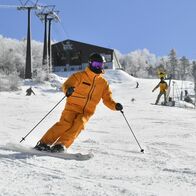 白銀の季節、一足お先に初滑り　ハンター…