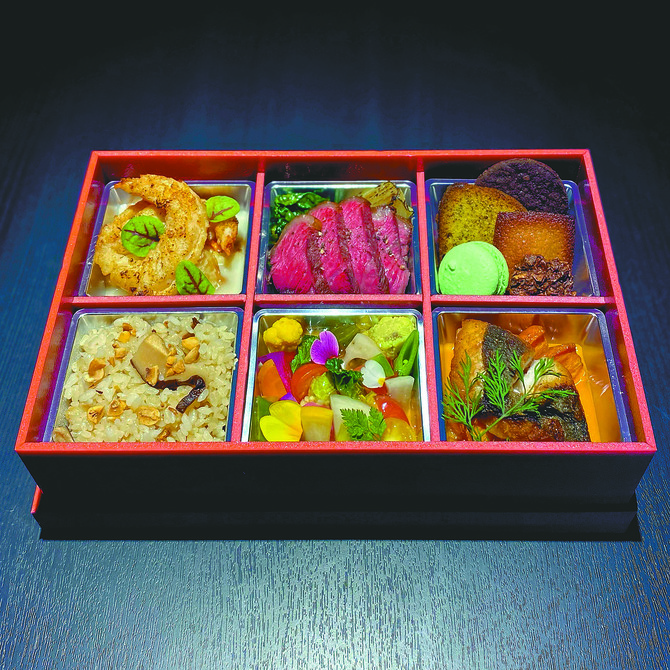 レストランディナーを再現した「chihiro ＢENTO」（５０００円）