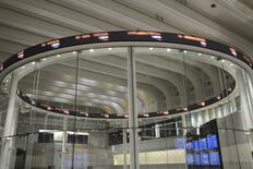 東証、午前終値５万９３０４円