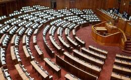 比例45減、女性議員に影響大
