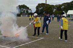 ２７チーム参加 消火技術競う