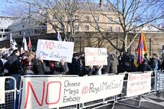 英、中国大使館移設の可否判断