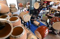 那須烏山で和太鼓作り