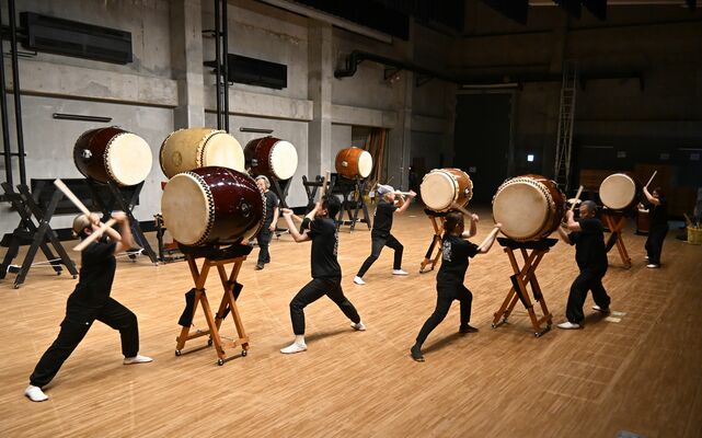 友好都市締結10周年記念コンサートに向け、練習を重ねる天人疾風の会メンバー