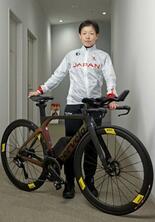 デフ、異色の「転向組」も