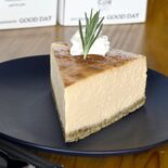 特産品でスパイシー　THE CHEESECAKE（ニラ）　GOOD D…