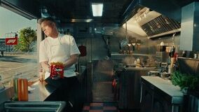 Doritos Loaded、Gordon RamsayシェフとMercedes-AMG PETRONAS F1 TeamドライバーGeorge Russellを起用した迫力満点のCMを公開